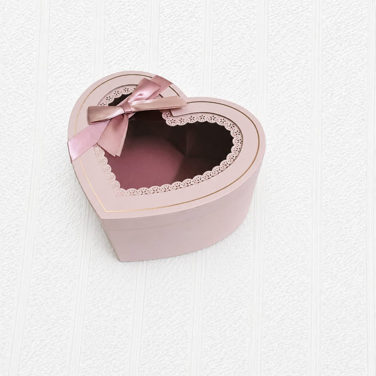 Heart box with window